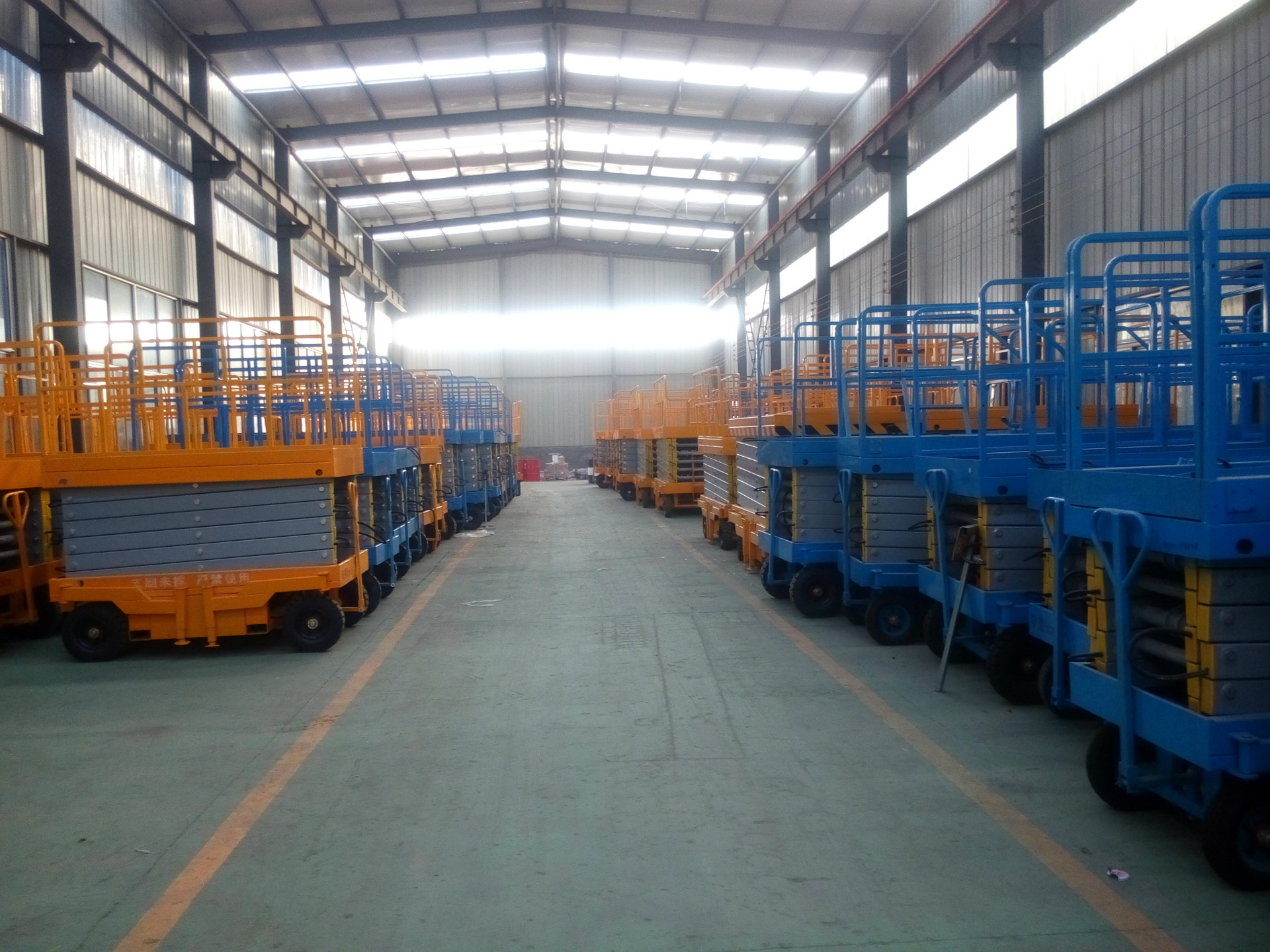 重慶升降機(jī)價格